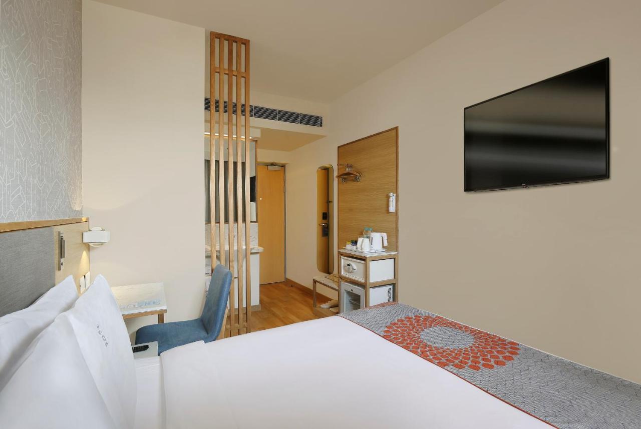 Holiday Inn Express Hyderabad Banjara Hills, An Ihg Hotel Εξωτερικό φωτογραφία